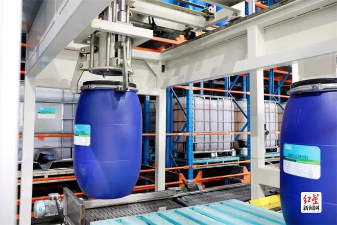 新津?qū)＞匦隆靶【奕恕鳖I(lǐng)跑，工業(yè)4.0重塑塑料智造新未來(lái)